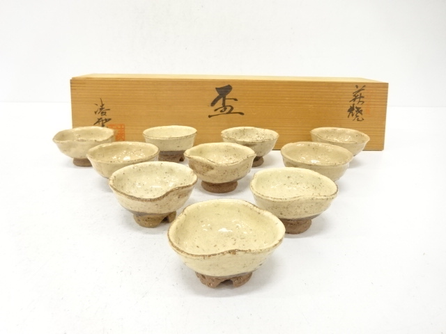 Hagi ware, set of 10 sake cups by Ryoun